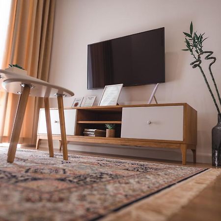 Tam Skanderbeg Square City Center Apartment No4 Tiranë Luaran gambar