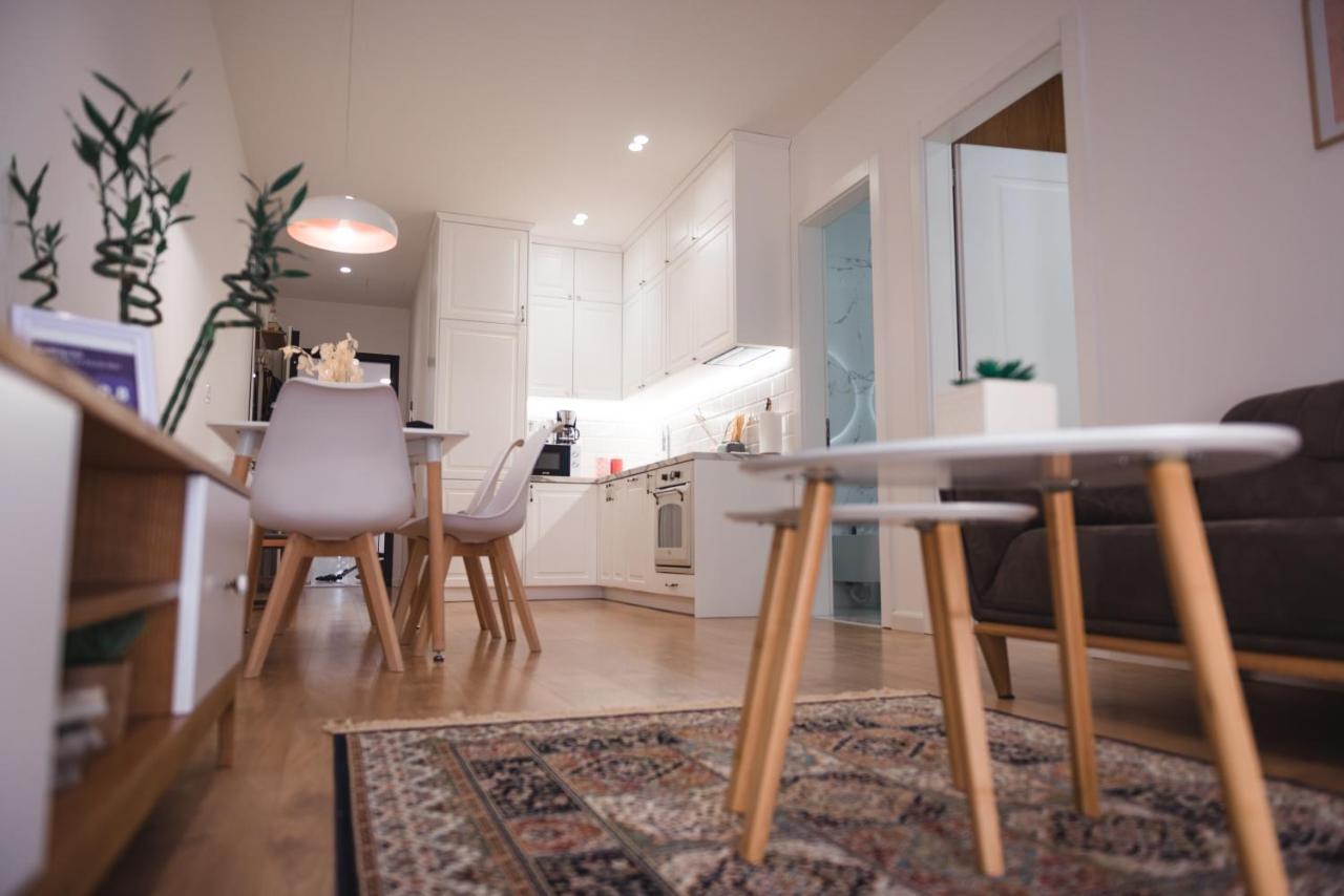 Tam Skanderbeg Square City Center Apartment No4 Tiranë Luaran gambar